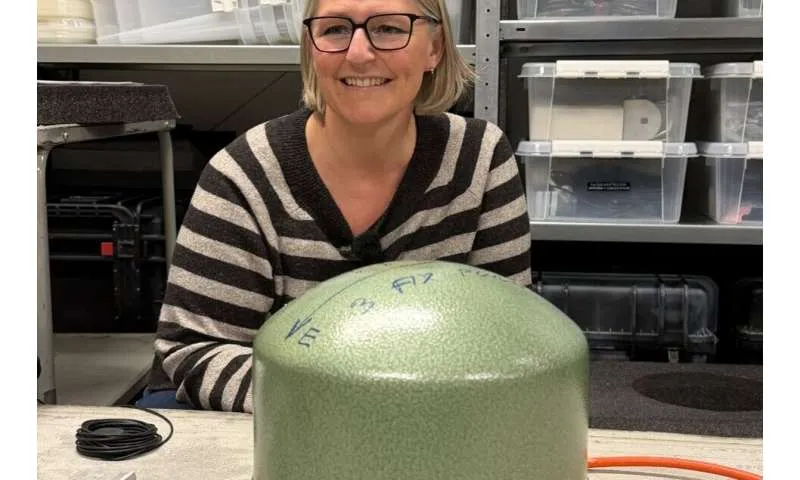 This is the seismometer installed in the basement of the Science Building at the University of Bergen (UiB).