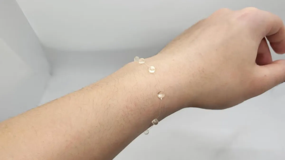 New electronic thread revolutionizes discreet wearable medical monitoring