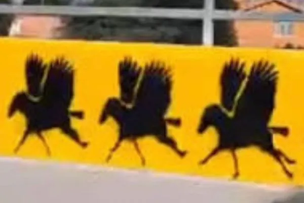 This Mural Only Moves When You're Driving 40 MPH