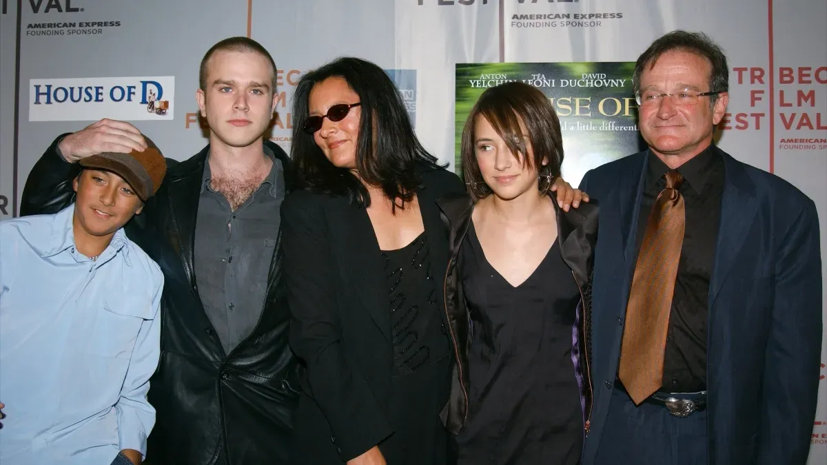 Robin Williams’ Kids Just Reopened His Instagram, With a Catch