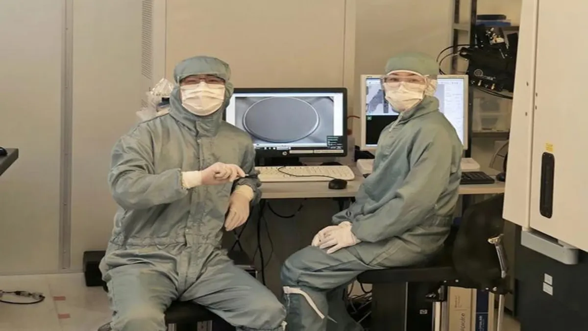 A Tiny Suit of Armor Just Unlocked Super-Powered Light Chips