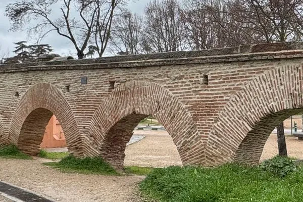 A Royal Architect's Secret: Madrid's Hidden 18th-Century Aqueduct