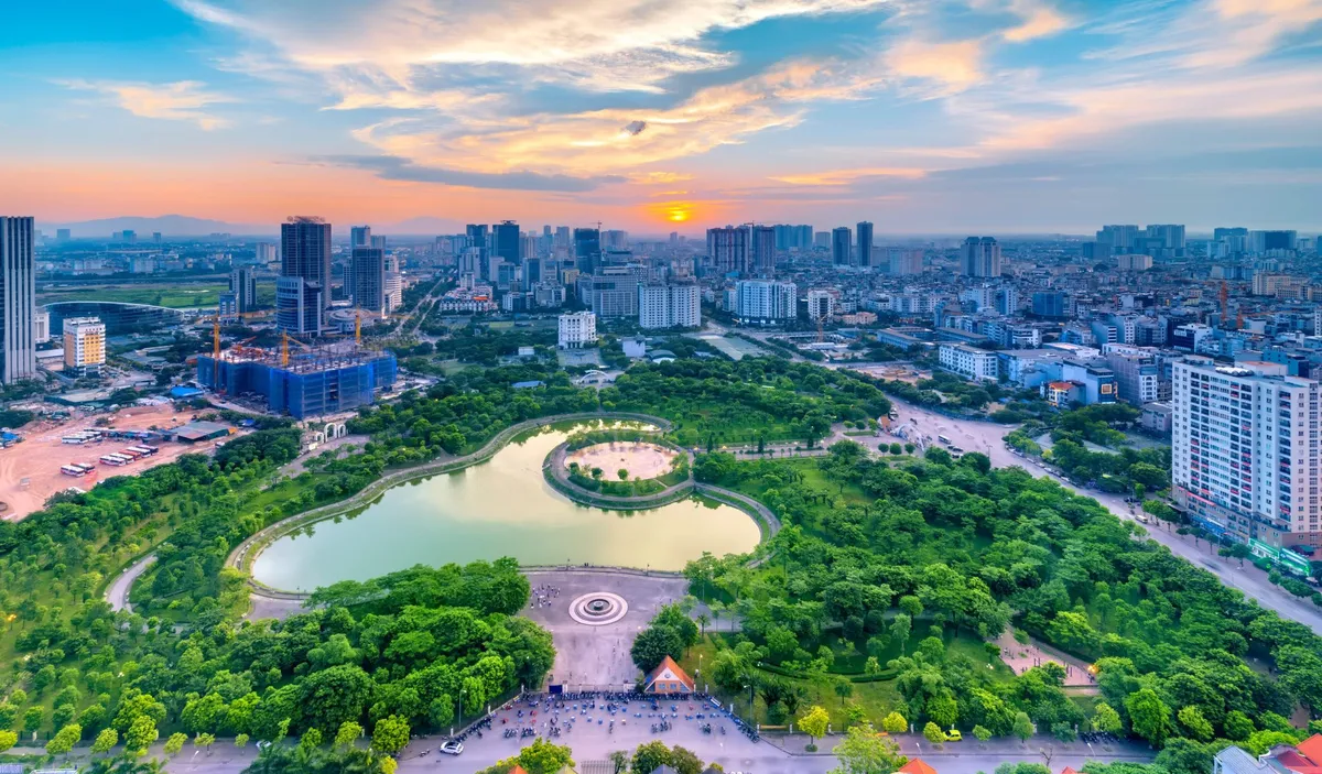 Hanoi Tore Down Park Fences. Now Its Green Spaces Are Thriving.