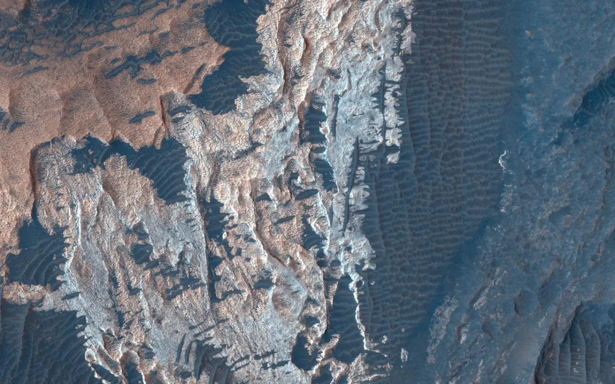 A Mysterious Mineral on Mars May Rewrite the Planet’s Geologic History