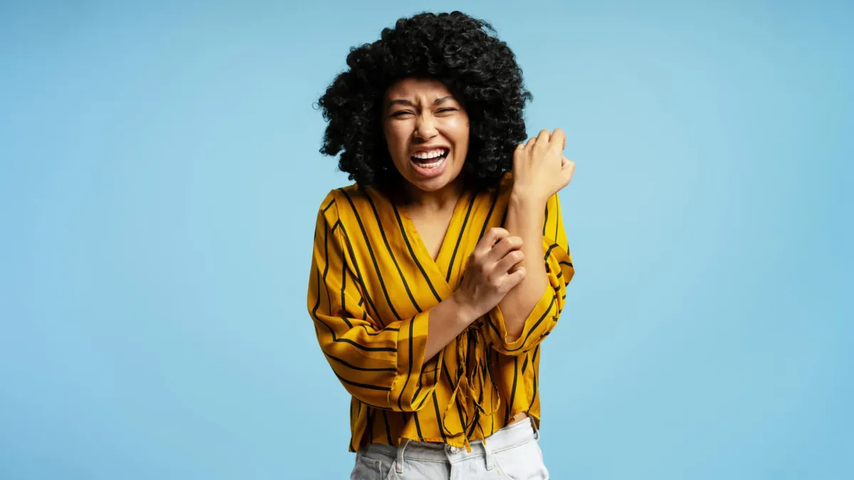 Scientists Found Your Brain's 'Stop Scratching' Button