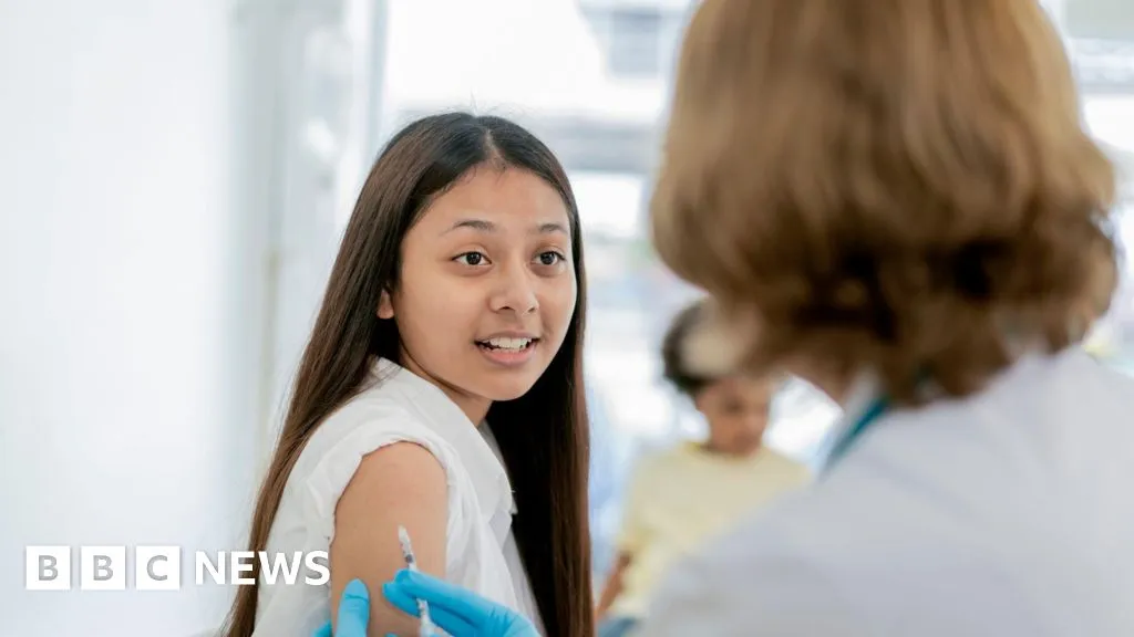 Meningitis B vaccine to be offered to thousands of young people in July