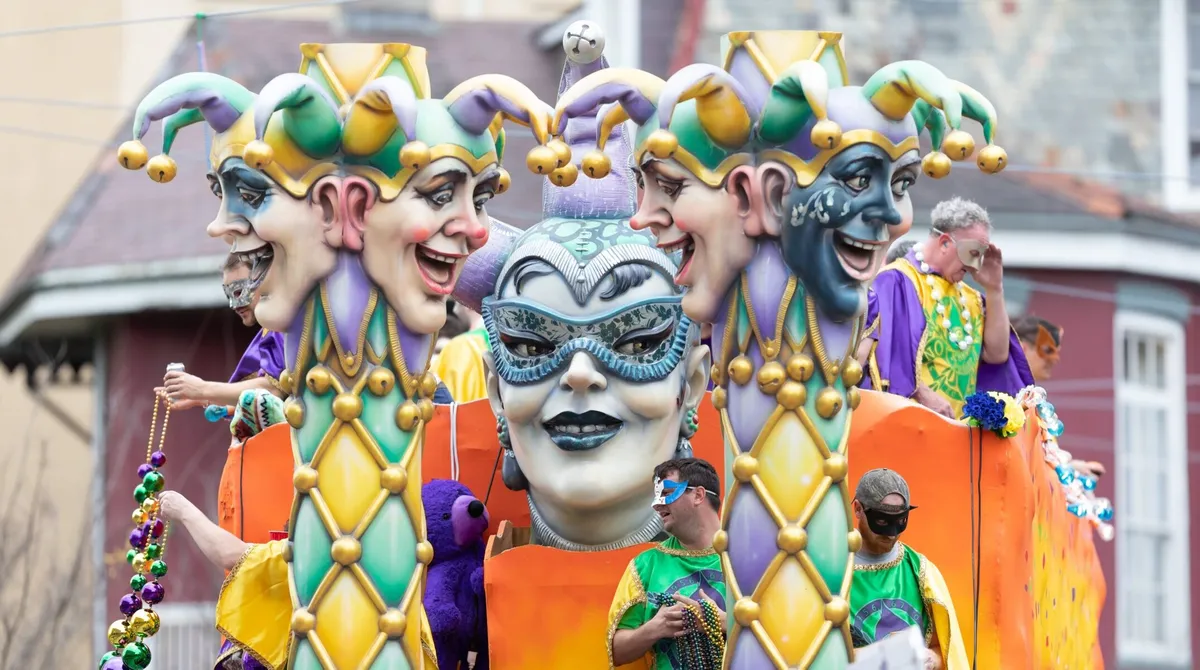 What We’re Reading: A Carnival Clean-Up in New Orleans