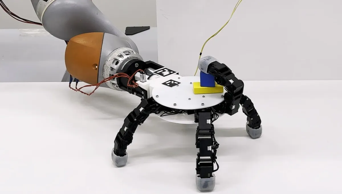 This Robotic Hand Detaches and Skitters About Like Thing From ‘The Addams Family’