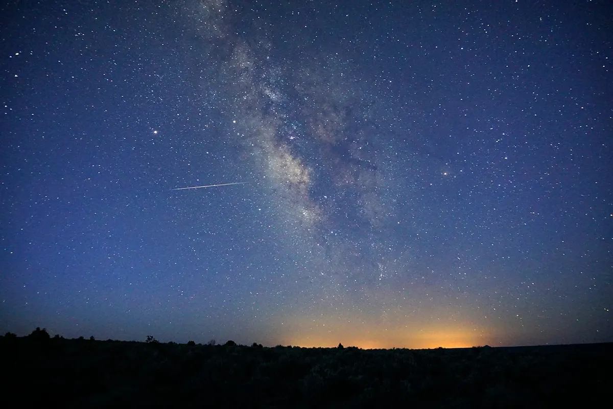 April brings a new comet, bright Mercury, and a meteor shower to your night sky