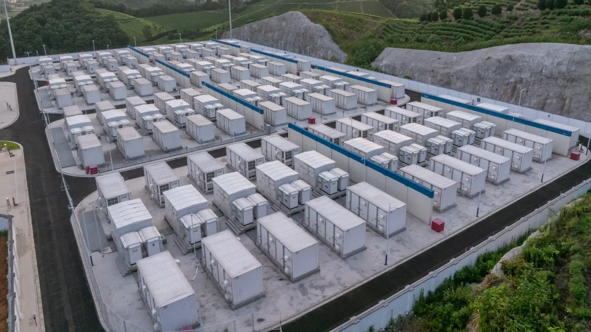 This New Battery Tech Ditches Toxic Chemicals for Something Way Cooler