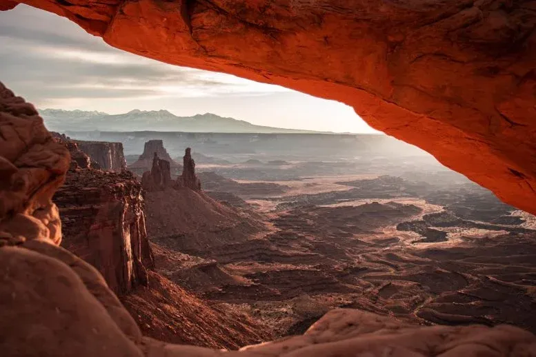 A Billion Years Before the Grand Canyon, a Giant Cliff May Have Stretched Across America