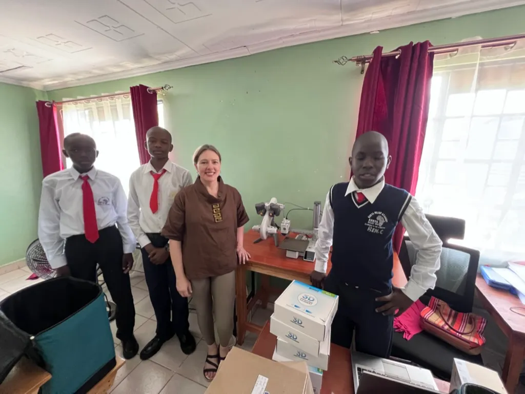 Teenage Tech Wizards Are Teaching STEM Across Three Continents, For Free