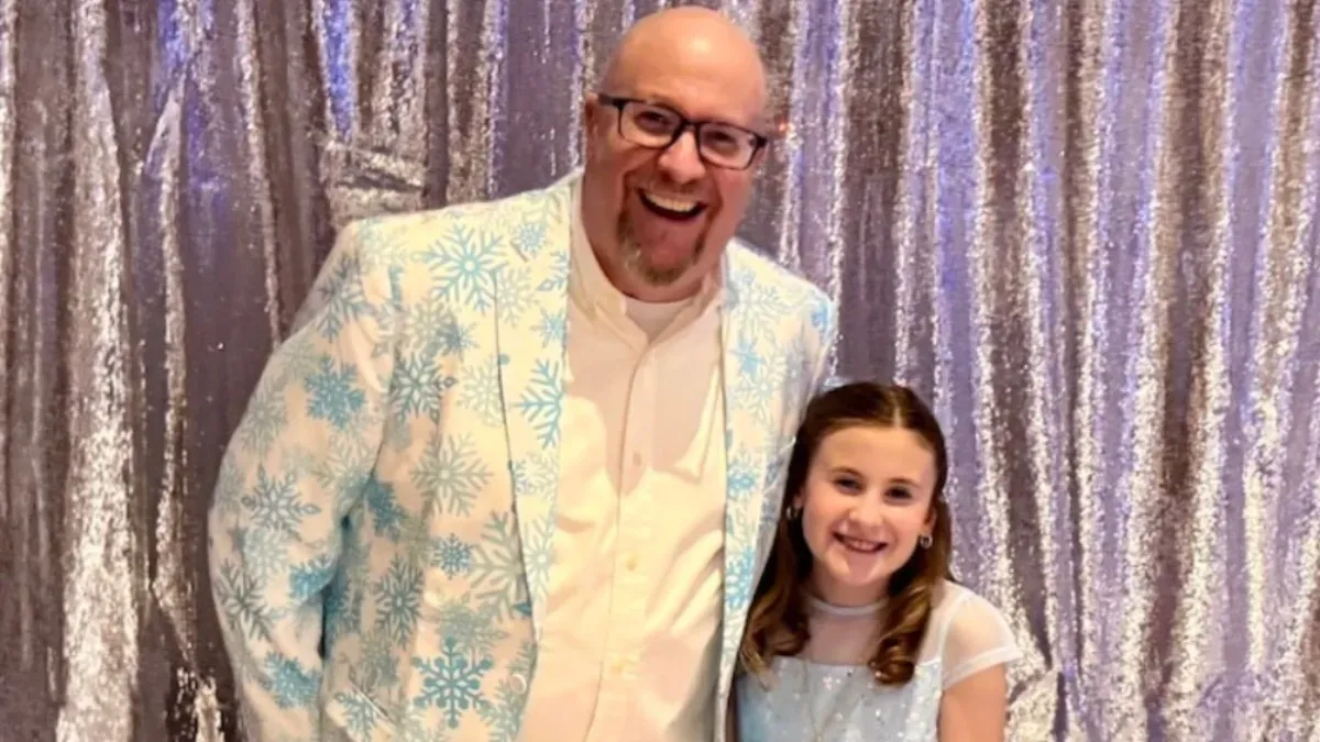 Small Town Mail Carrier Saves the Daddy/Daughter Dance with a Simple Act of Kindness