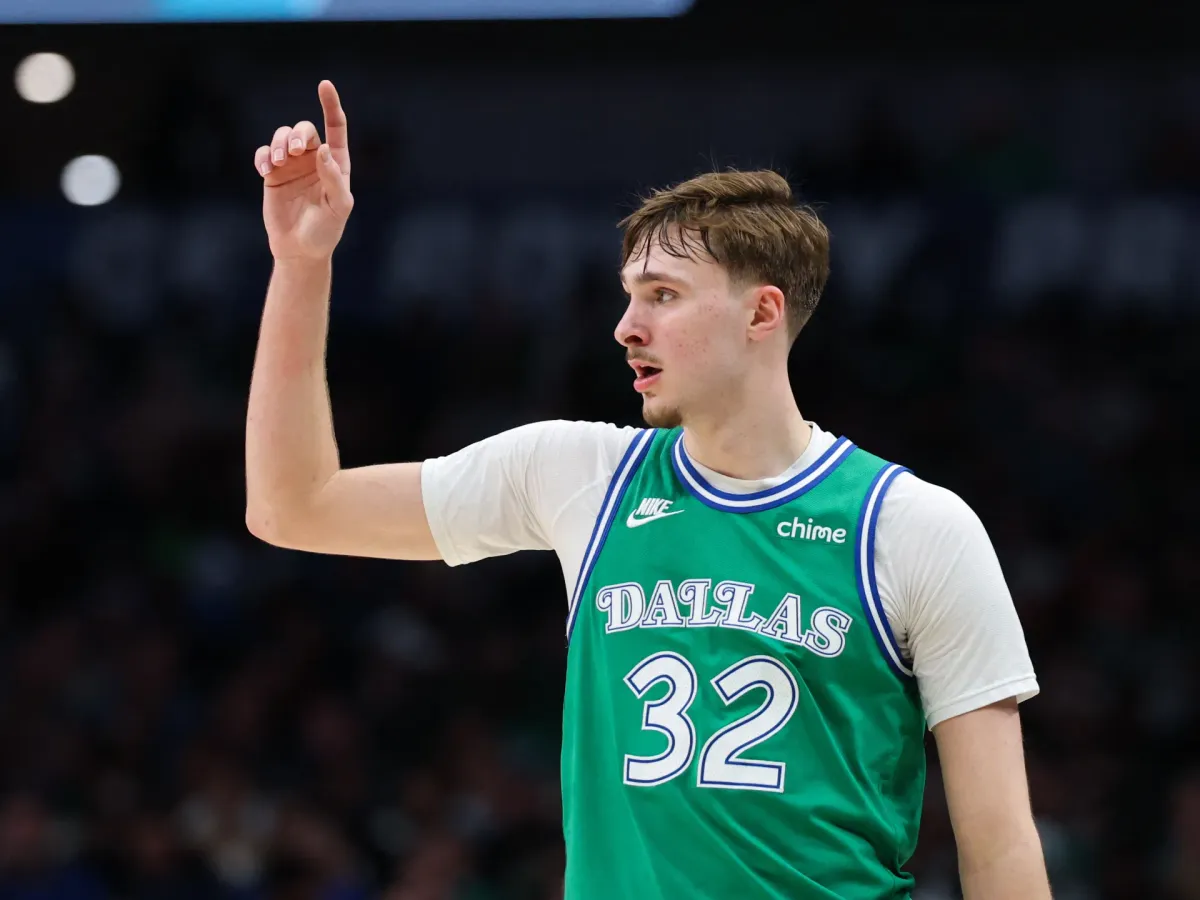 Teenager Flagg breaks 46-year NBA points record but Hornets beat Mavericks