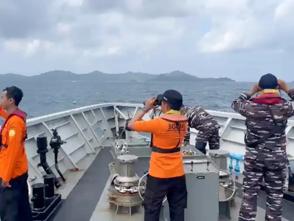 A Fishing Boat Found Five Survivors After Three Days Adrift in Indonesia