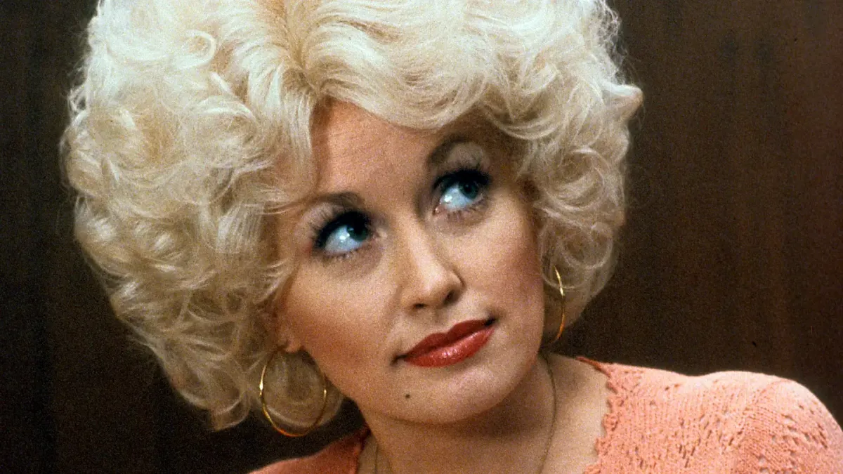 The Real Women's Labor Movement That Inspired Dolly Parton's "9 to 5" 