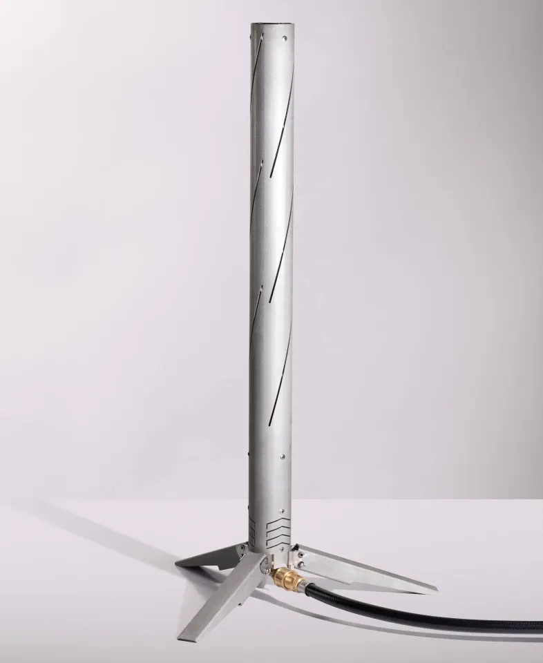 The device is claimed to tip the scales at 1.8 kg (4 lb)