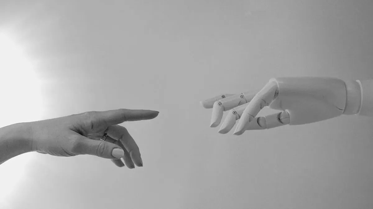This New Robot Hand Stretches 3.5x More Than Yours, Does Acupuncture