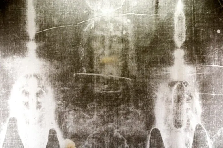 Scientists Reveal Hidden DNA Traces in the Shroud of Turin