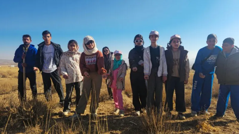The table tennis players planting trees to fight drought in Iran