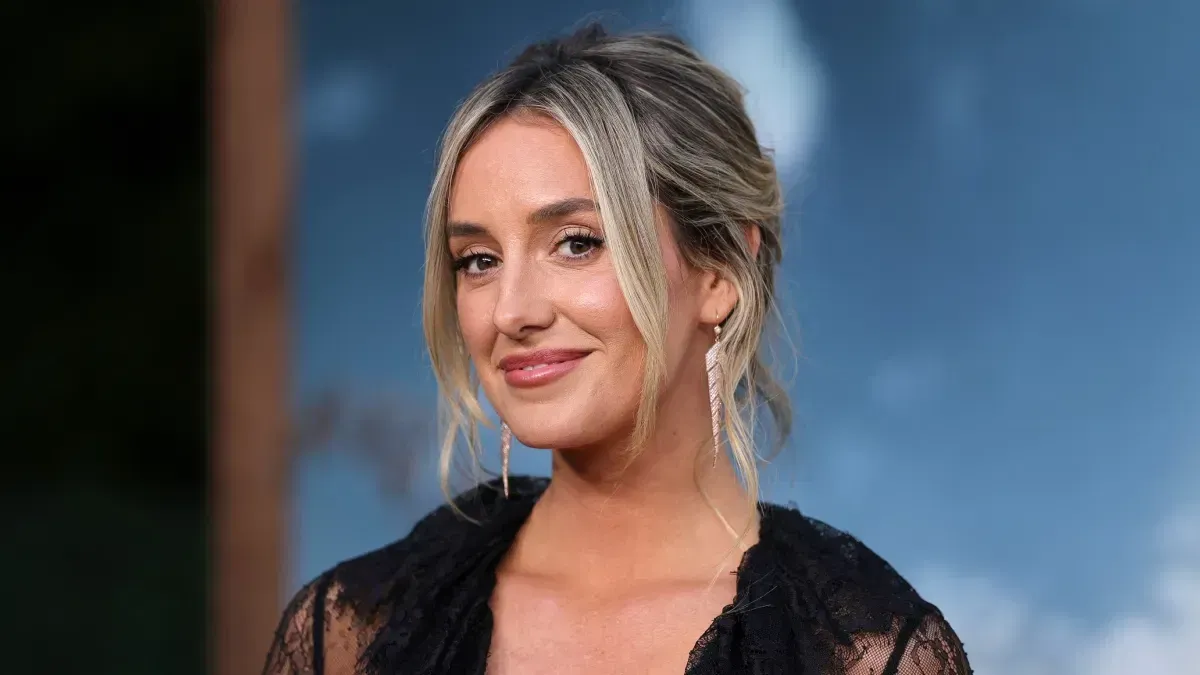 Lainey Wilson's Wedding Plan: Keep It Simple, Add Cajun Food