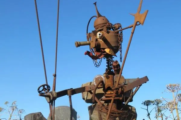 Trash to Treasure: 12 Sculptures That Make Waste Look Wild