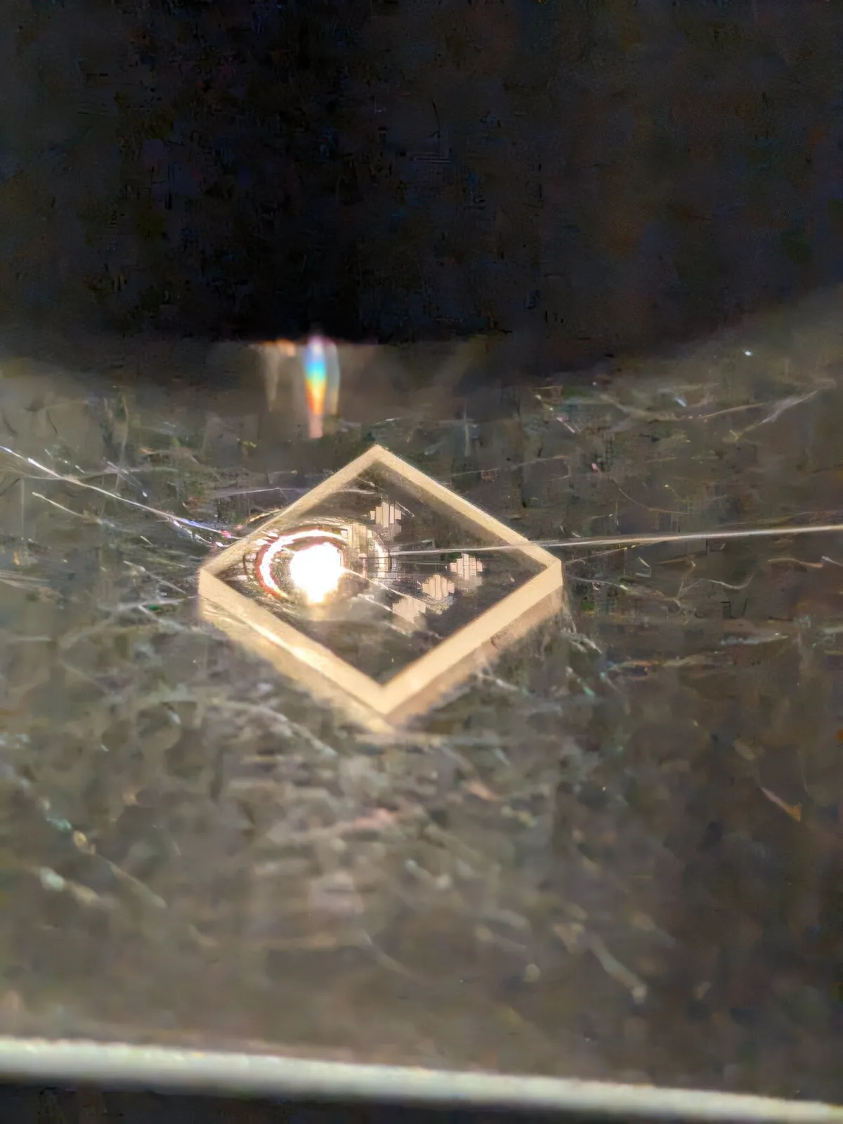 Good vibrations for quantum communications: Engineers couple single phonon to single atomic spin