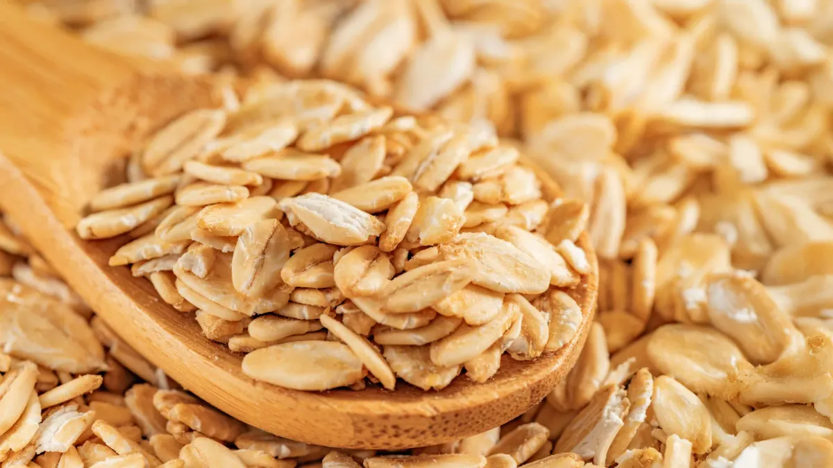 Two days of oatmeal cuts harmful cholesterol by ten percent