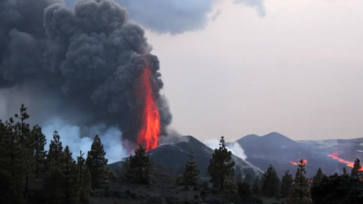 Superheated Magma Is Why Some Volcanoes Explode, Others Just Ooze