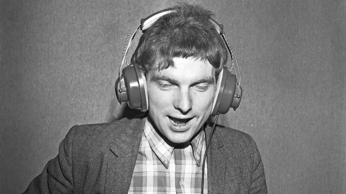 Van Morrison's Childhood Ritual: Saturdays, Records, and a Dad with Great Taste