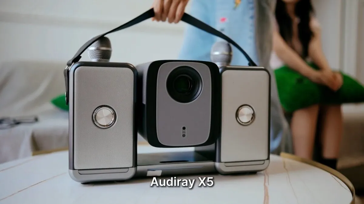 Portable 4K projector doubles as a karaoke party machine