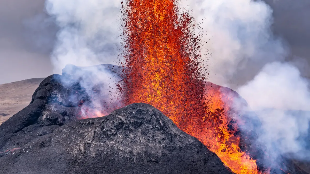 Earth Was Recycling Water 3 Billion Years Ago, No Modern Plates Required