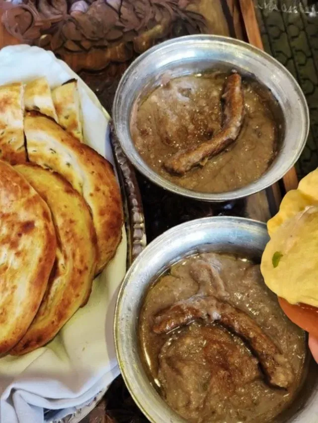 From Kashmir’s Harisa to Varanasi’s Malaiyo — Traditional Winter Foods That Keep Us Warm