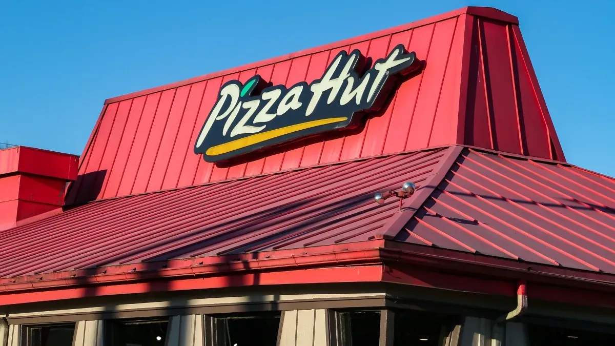 Pizza Hut Serves Nostalgia in More than 150 Classic Red Roof Locations Nationwide