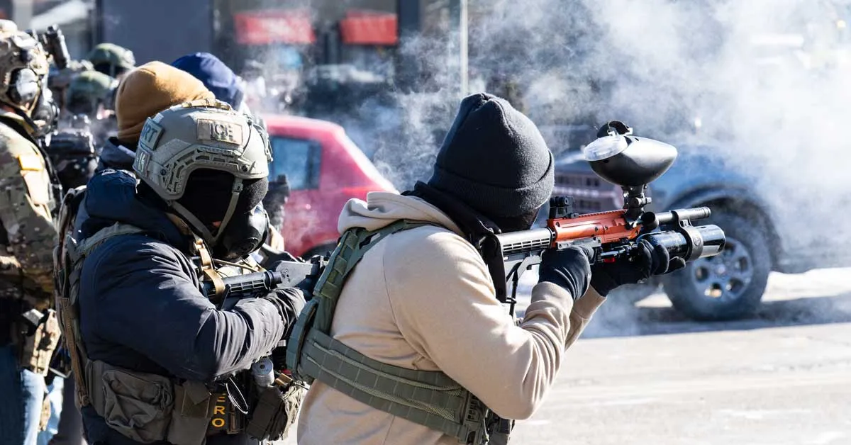 This Vietnamese restaurant sheltered protesters from tear gas (and fed them pho) following ICE shooting