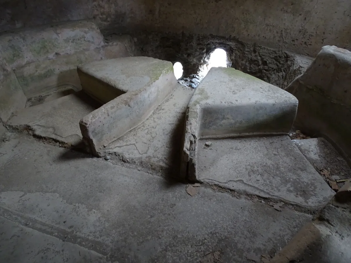 The Public Baths of Ancient Pompeii Were Actually Pretty Gross—Until the Romans Built an Aqueduct
