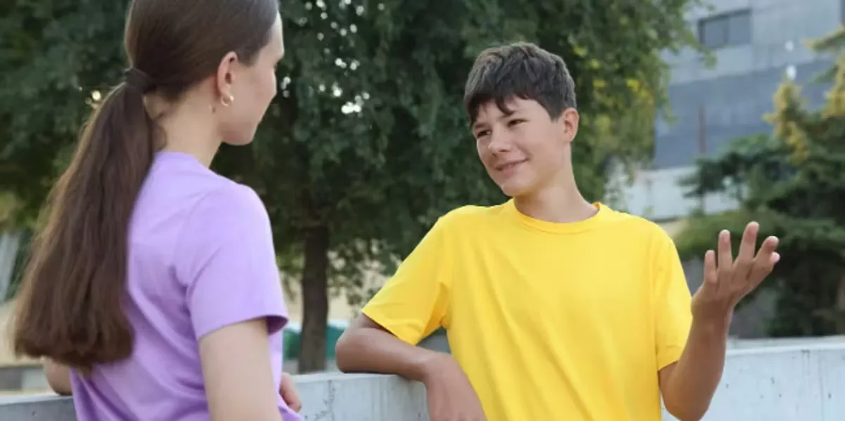 3 types of ‘effortless’ psychology-based opening lines to start a conversation with anyone