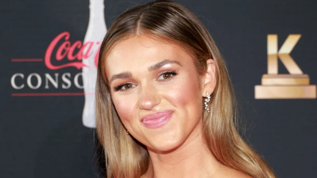 Duck Dynasty Star Sadie Robertson Huff Thanks God’s Undeniable Hand For Saving Her Daughter s Life