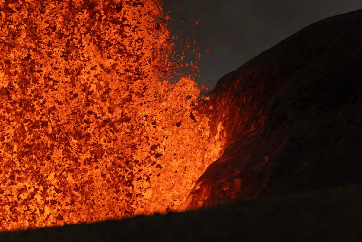The Hotspot Beneath Hawaii Is Getting Hotter, Defying a Long-Held Geological Theory