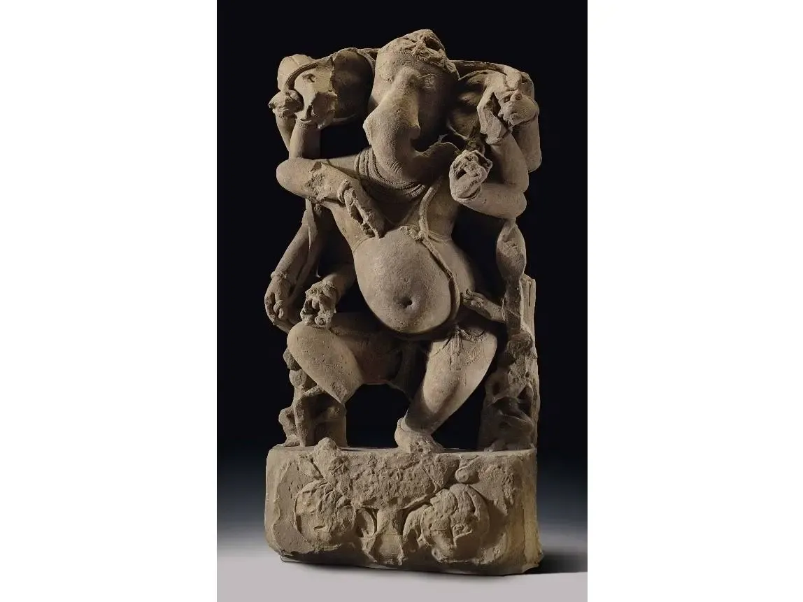 Manhattan D.A.’s Office Returns More Than 650 Looted Artifacts to India