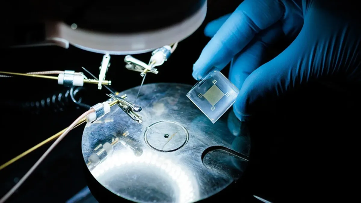 Skin-like autonomous computing patch maps fatal heart rhythms with 99.6% accuracy