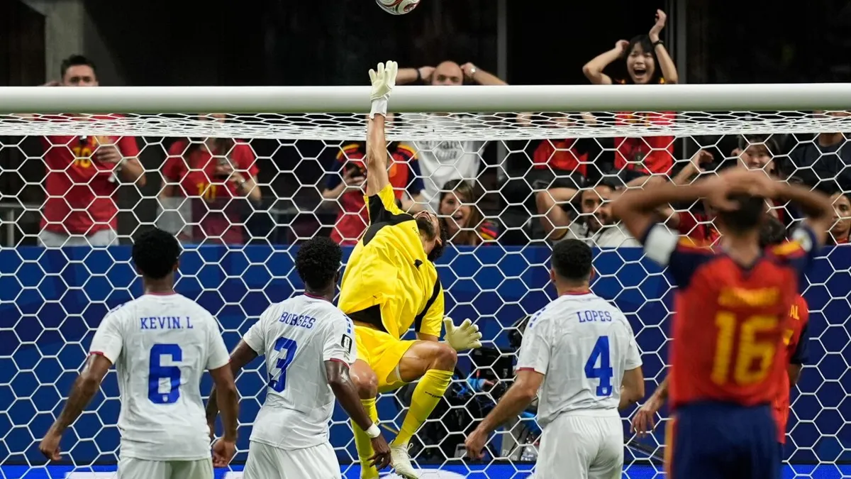 40-year-old Cape Verde goalkeeper keeps favorite Spain to 0 goals at World Cup