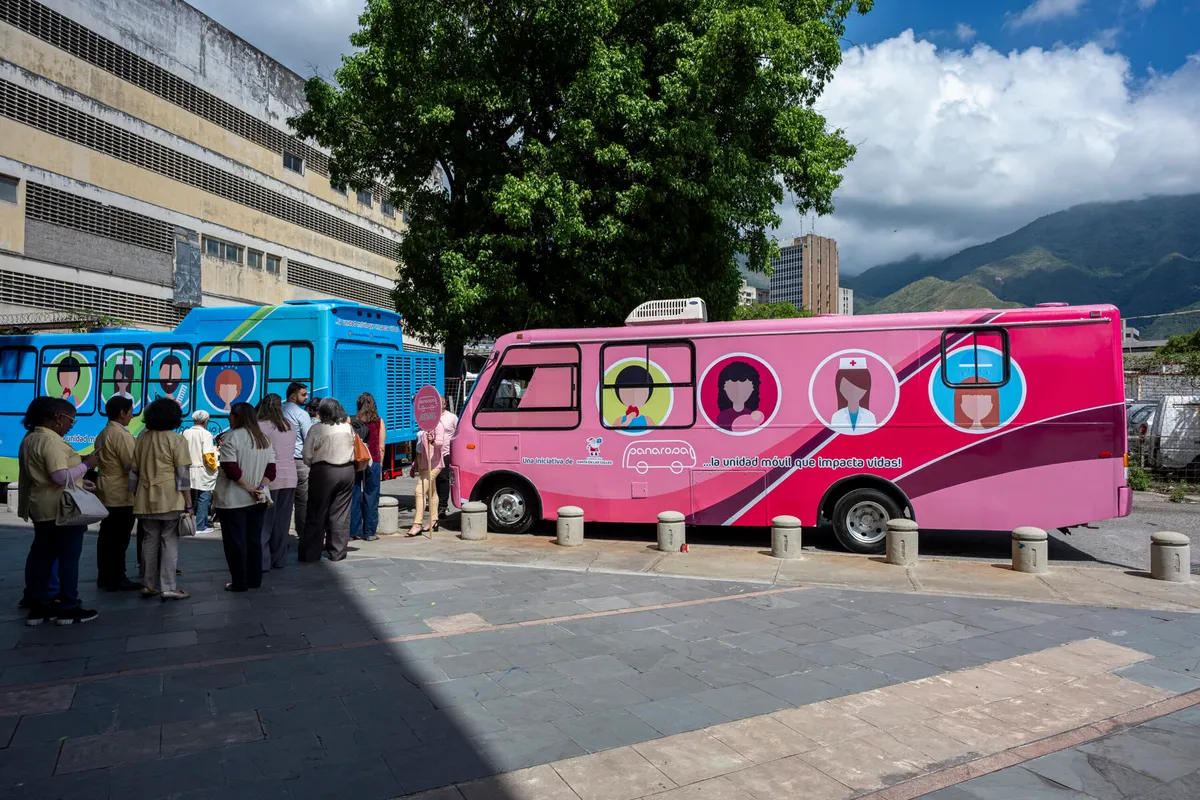 The Bus That Brings Reproductive Care to Homeless Women