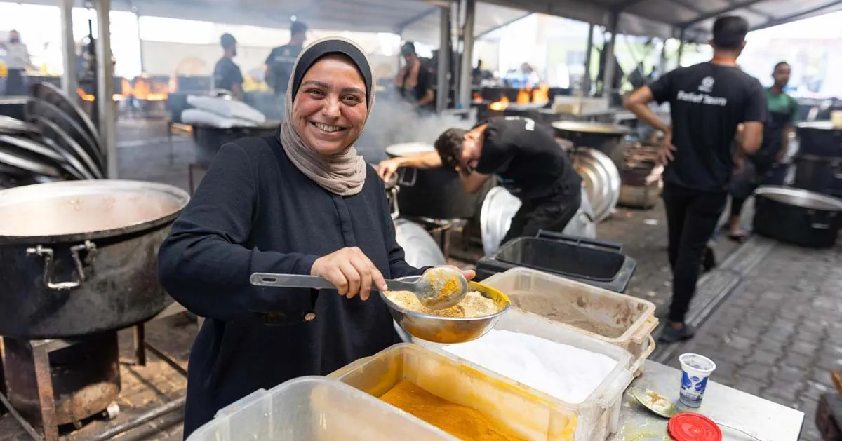 Amid hunger, Palestinians observe Ramadan fasts. World Central Kitchen ensures they are still fed