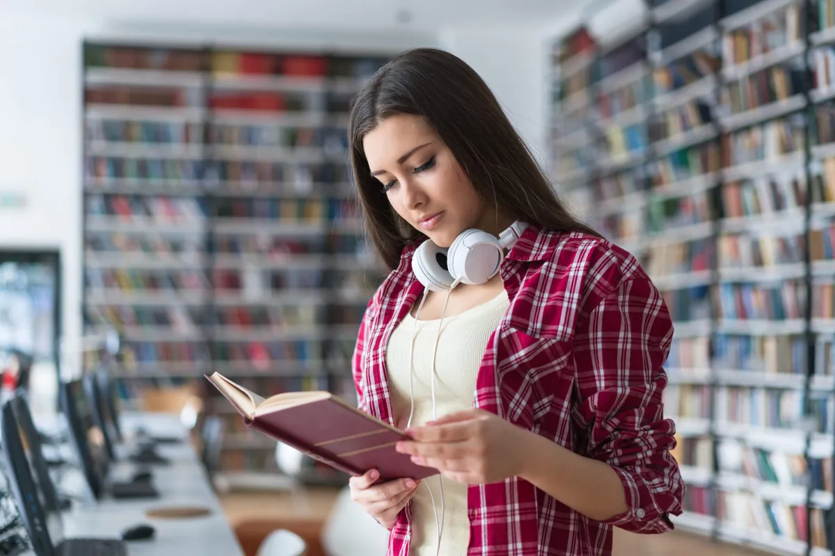 Why immersive reading is taking over BookTok in 2026
