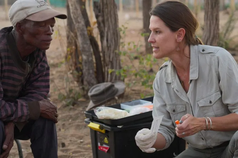 Master Tracker Xui Receives Instructions on Collecting DNA Samples From Jordana Meyer