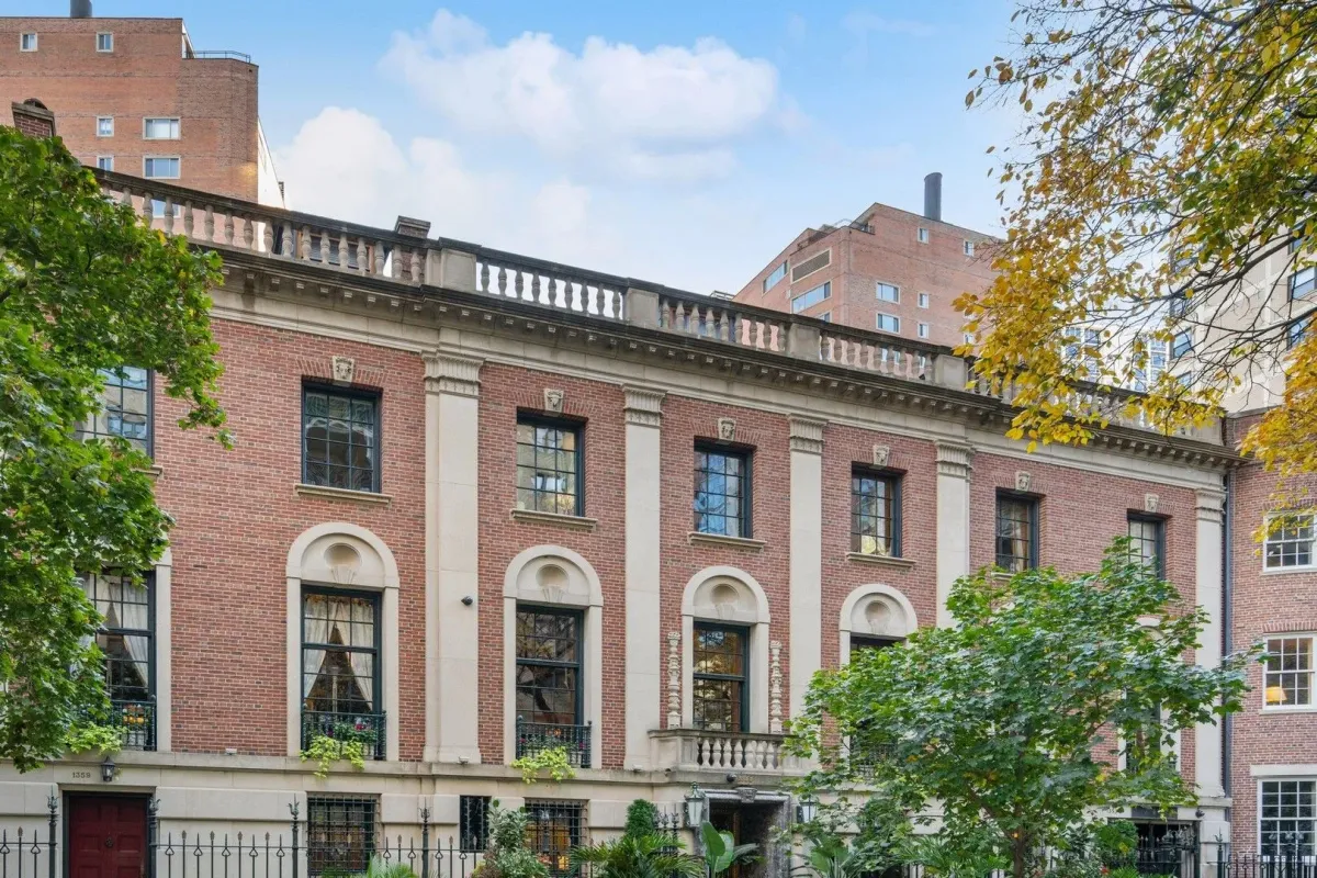 A Chicago Apartment Becomes an Intimate Art Fair This April