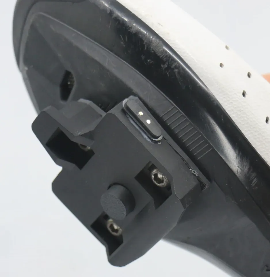 One charge of the battery should be good for up to 24 hours of runtime