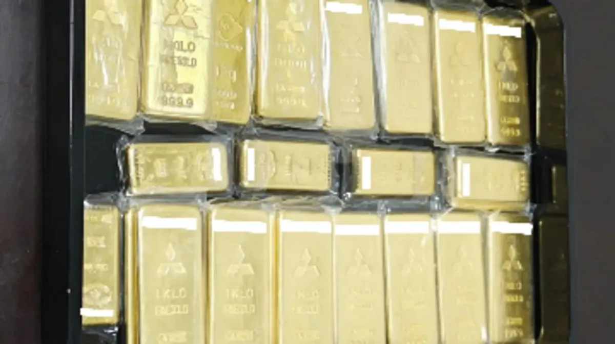 Osaka Stunned by Anonymous Gift of Gold Bars to Fix Aging Water Pipes