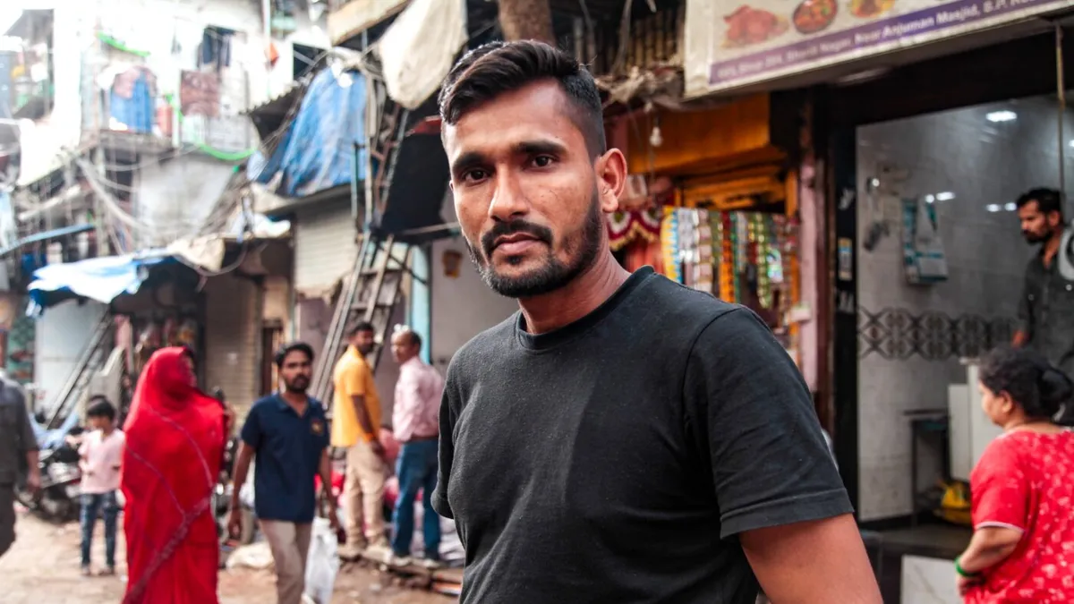 Shortlisted for an Oscar, 'Homebound' is a daring movie about two dear friends